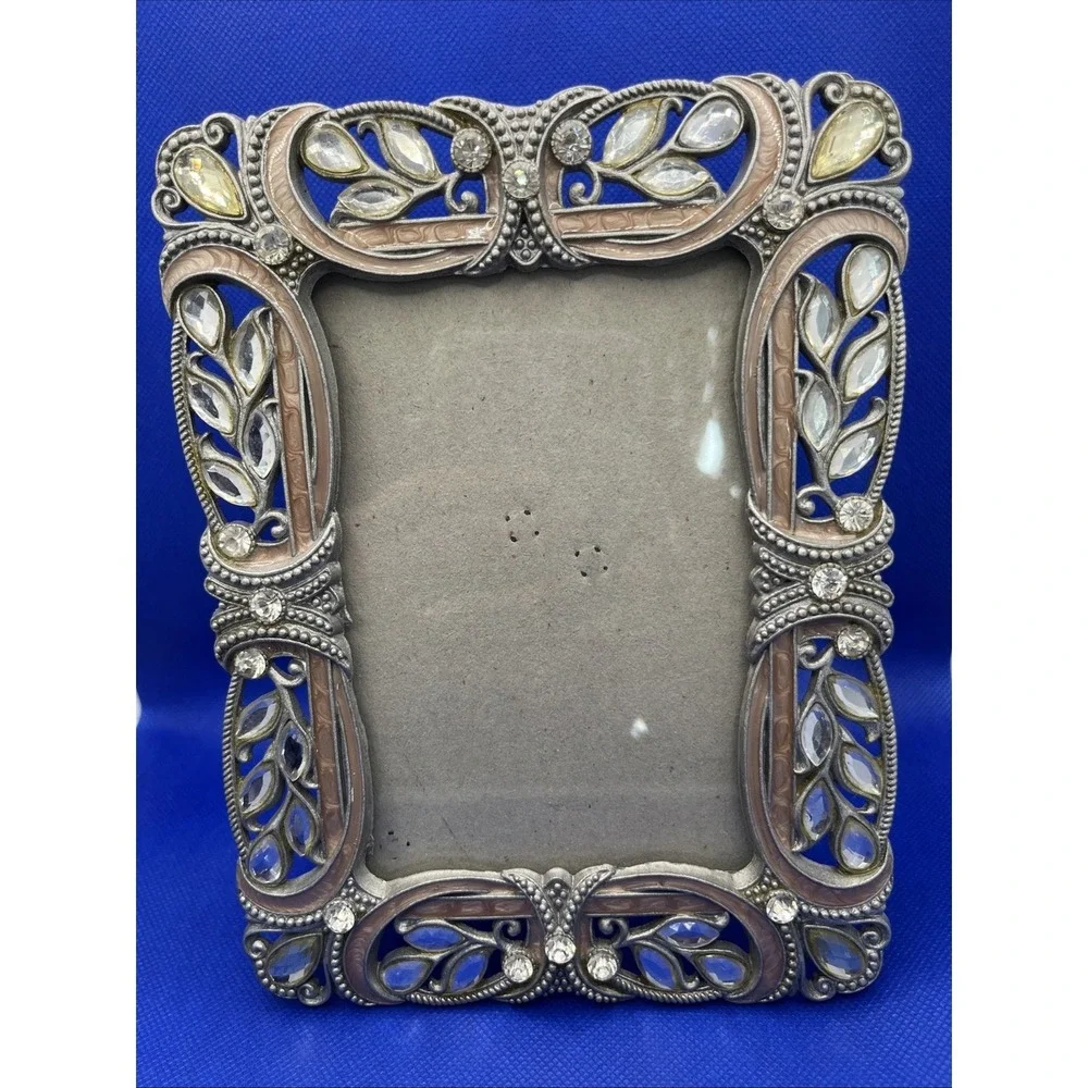 BEJEWELED PHOTO FRAME
